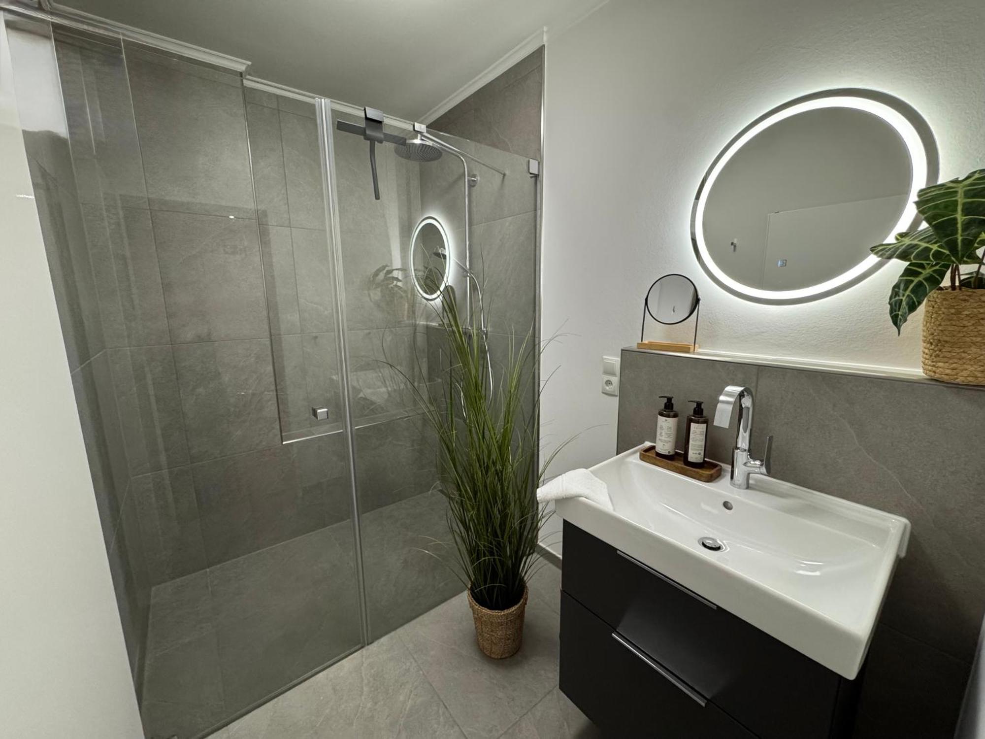 Mel&Bens Modern Oak-Apartments Fuer Bis Zu 12 Personen Brema Exterior foto